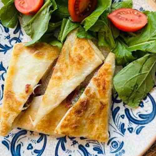 Otlu börek