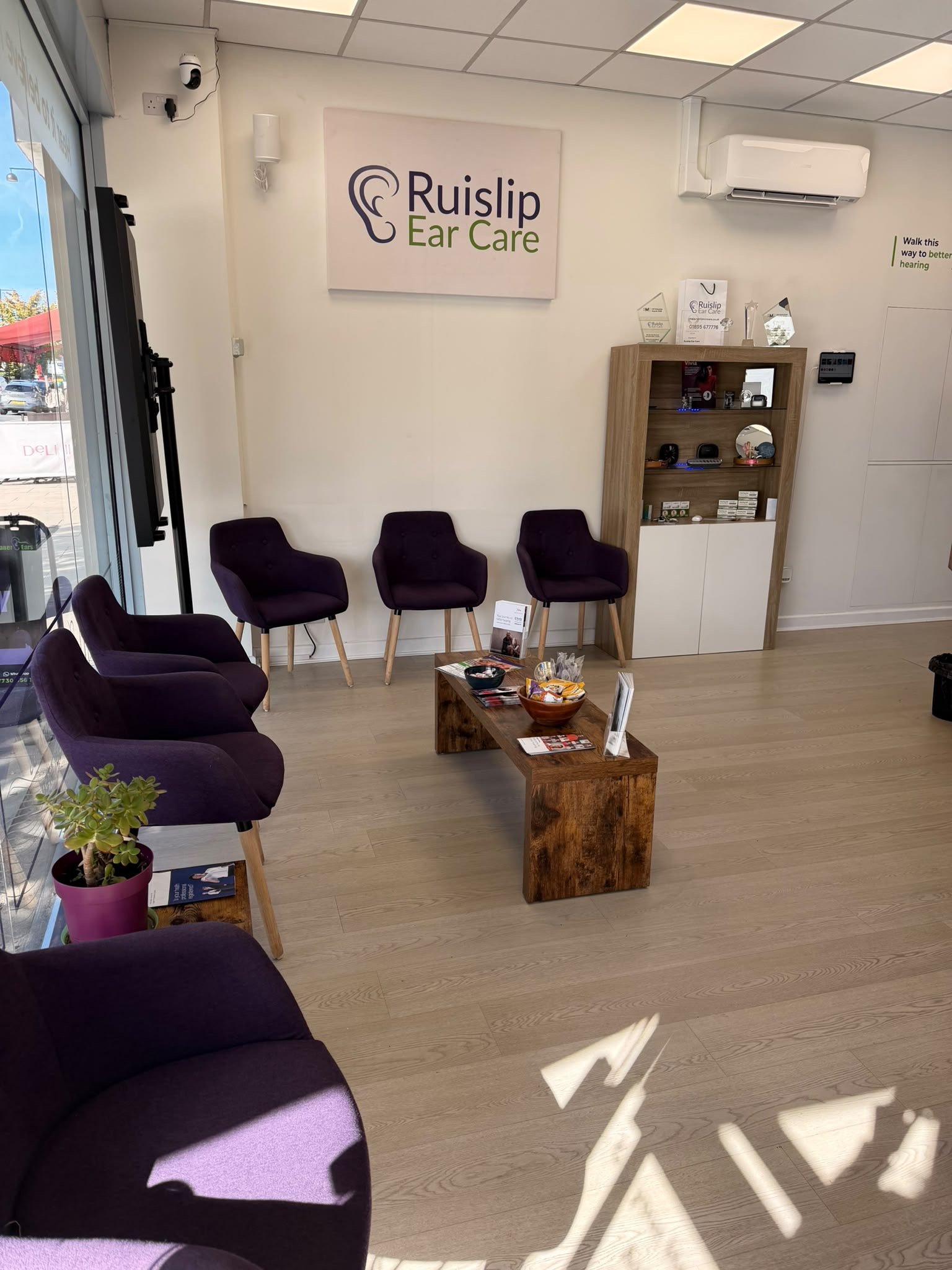 Modern and welcoming hearing clinic
