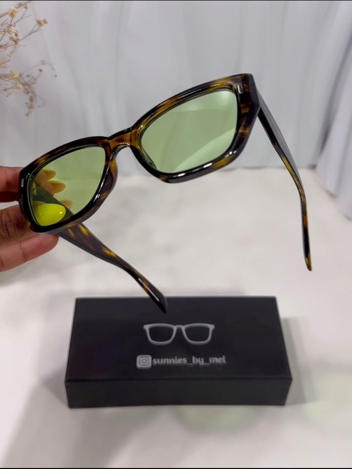 Ladies Cateye - Image 1