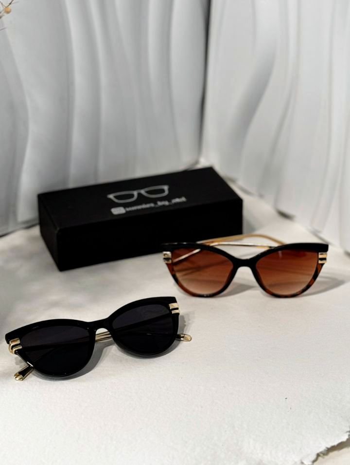 Stylish Cateye - Image 1
