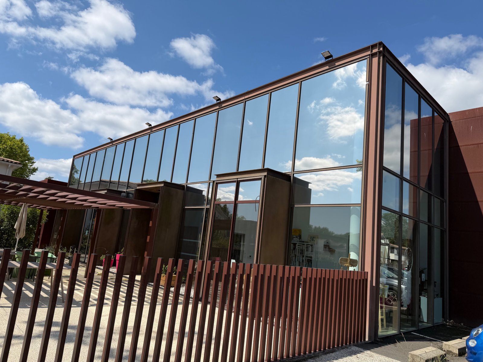 Nettoyage de vitres de la résidence senior Espace et Vie à Saint-Aubin du Médoc par VITNET