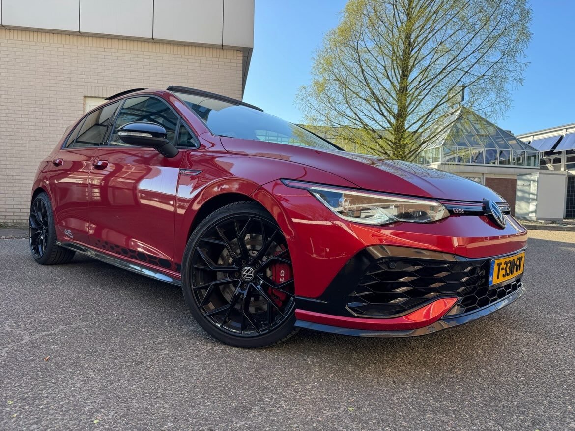 Volkswagen Golf 8 Clubsport 45 exterieur en interieur