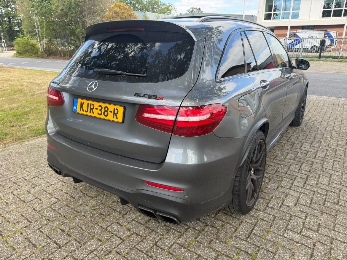 Mercedes GLC63S exterieur en interieur — thumbnail 2