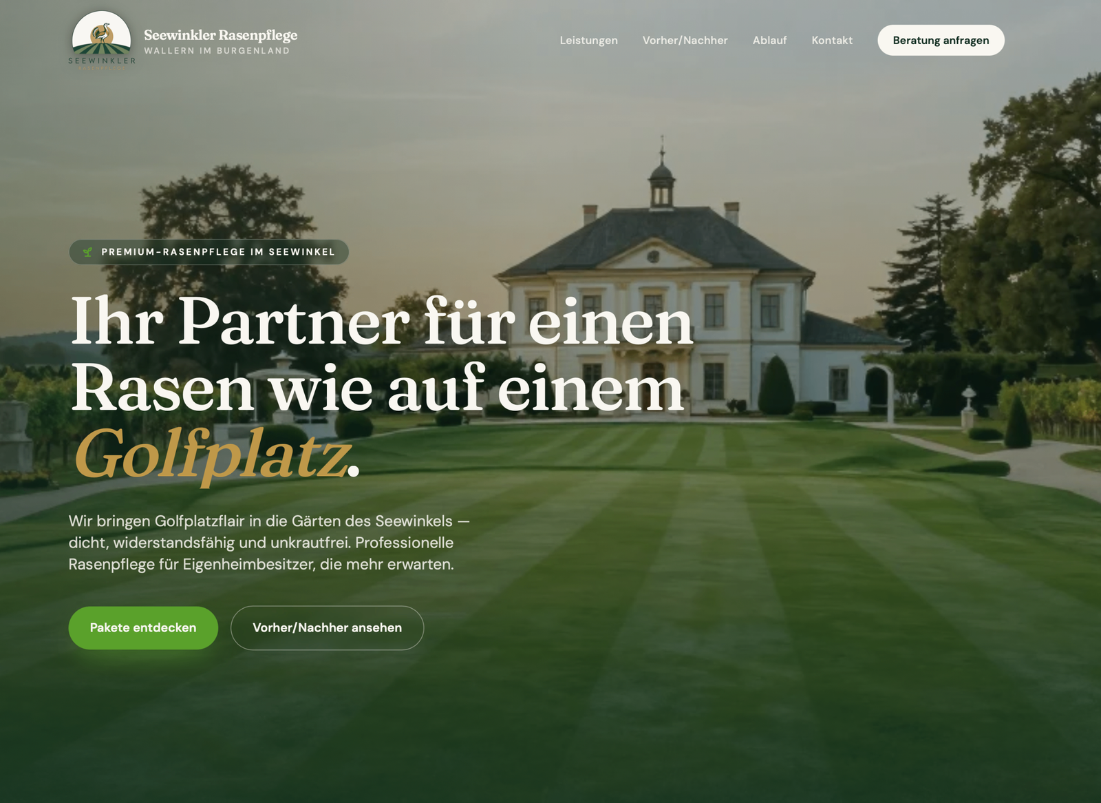 Startseite der Website Seewinkler Rasenpflege mit gepflegtem Rasen vor einem herrschaftlichen Gebäude