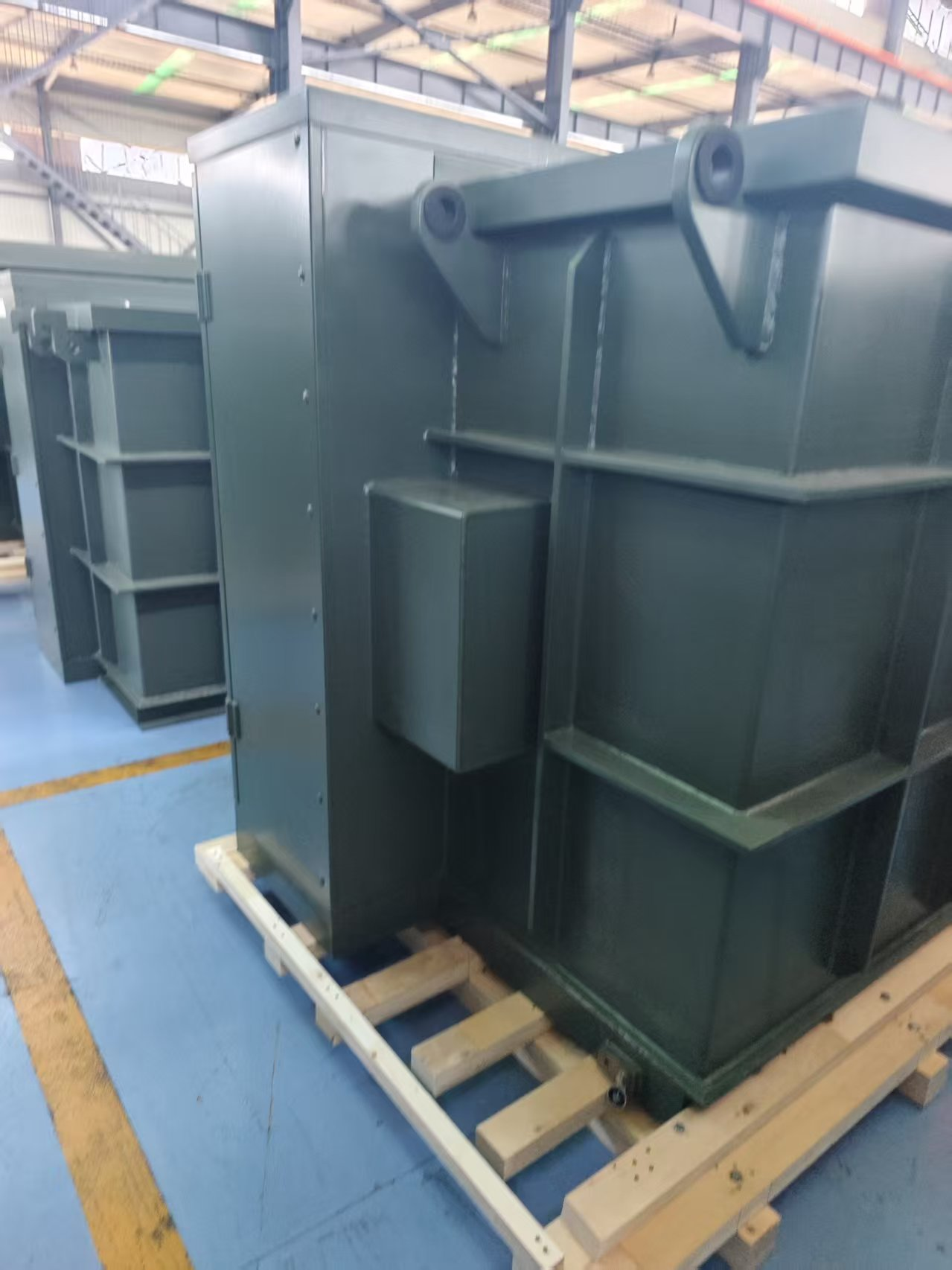 Imagen técnica 2 para Dimensiones de transformador pad-mounted y planificación de base de concreto: cómo Laura evitó retrabajo antes de la instalación, conservada desde la página inglesa de referencia y usada para revisión de RFQ Imagen técnica 2 para Dimensiones de transformador pad-mounted y planificación de base de concreto: cómo Laura evitó retrabajo antes de la instalación, conservada desde la página inglesa de referencia y usada para revisión de RFQ