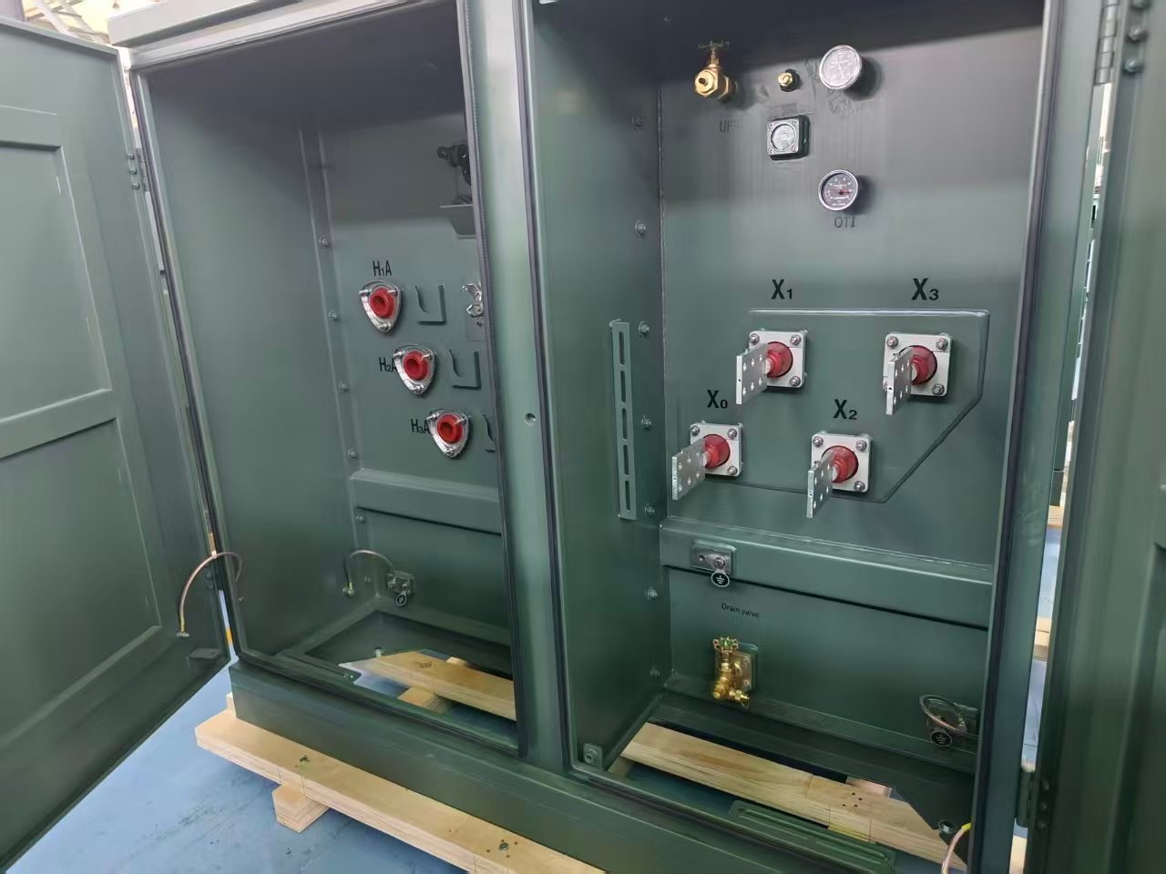 High-Voltage Compartment Review for Impedance and Protection Coordination Pad mounted transformer high voltage compartment for impedance and protection coordination review