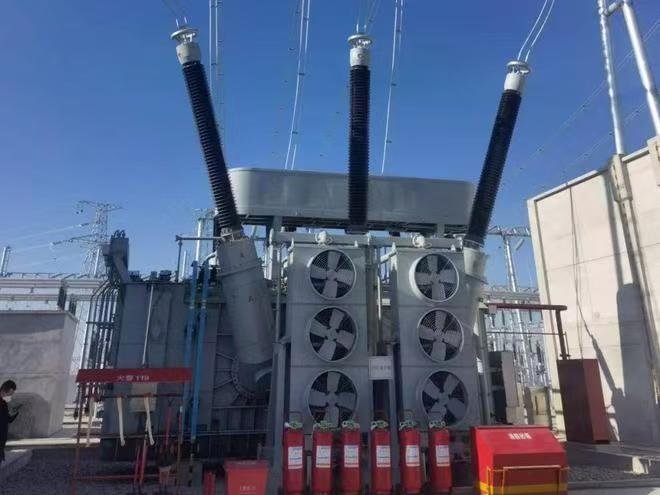 Renewable energy step up transformer for solar or wind project
